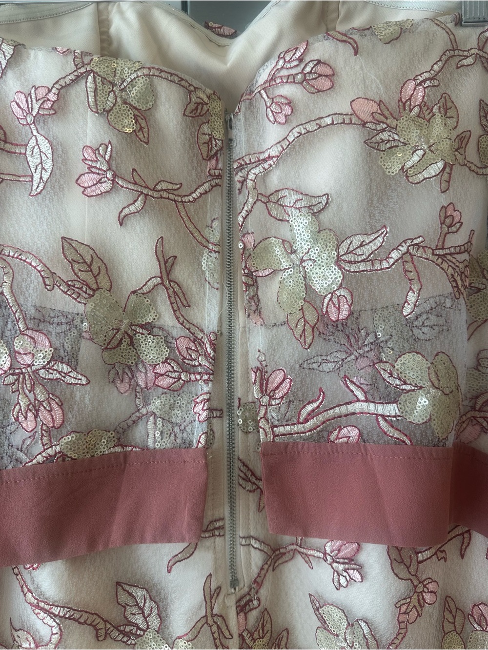 L'atiste NWOT Blush Pink Rose Gold Embroidered Off Shoulder Bodice Playsuit - Picture 8 of 9